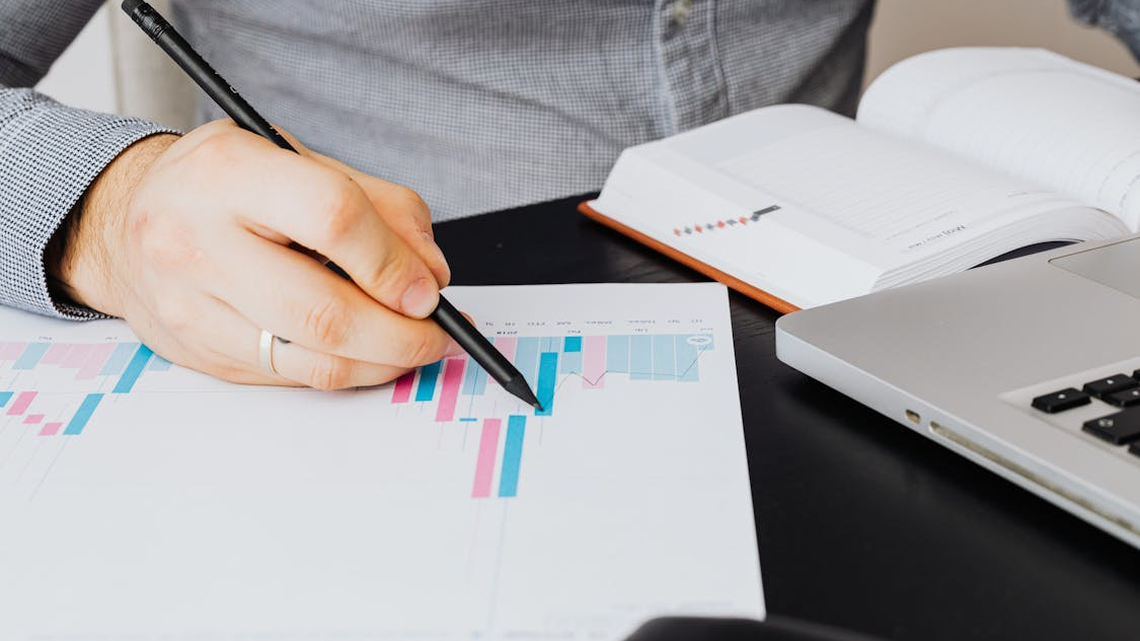 Beyond Borders: Financial Planning Tools for Family Overseas