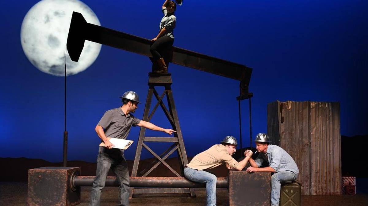 “San Joaquin Blues” actors, from let, Luis Maya, as Ricardo; Ranata Navarro, as Toni; Billy Ollis, as Makil; and Dave Weltner, as Red rehearse at Modesto Junior College.