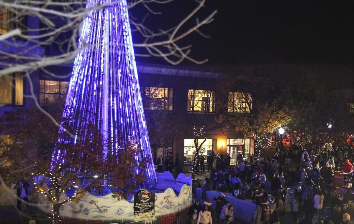 This shot from the 2017 Rockin’ Holiday shows the big tree on Tenth Street Plaza in downtown Modesto.