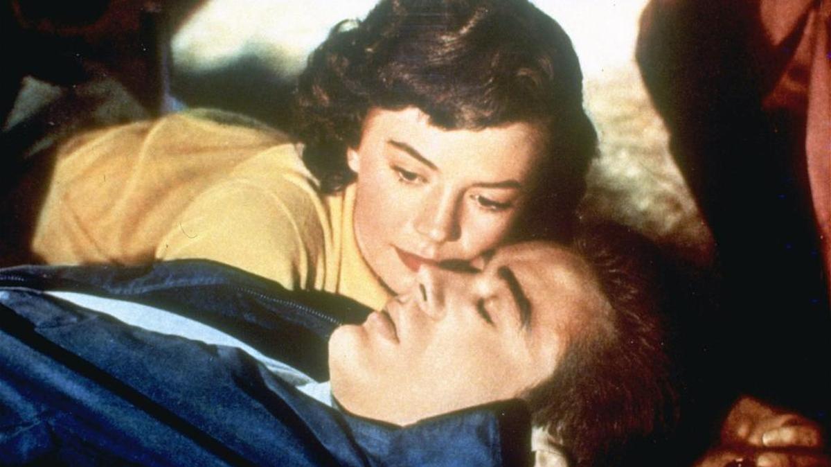 Natalie Wood and James Dean star in the 1955 motion picture “Rebel Without A Cause.”