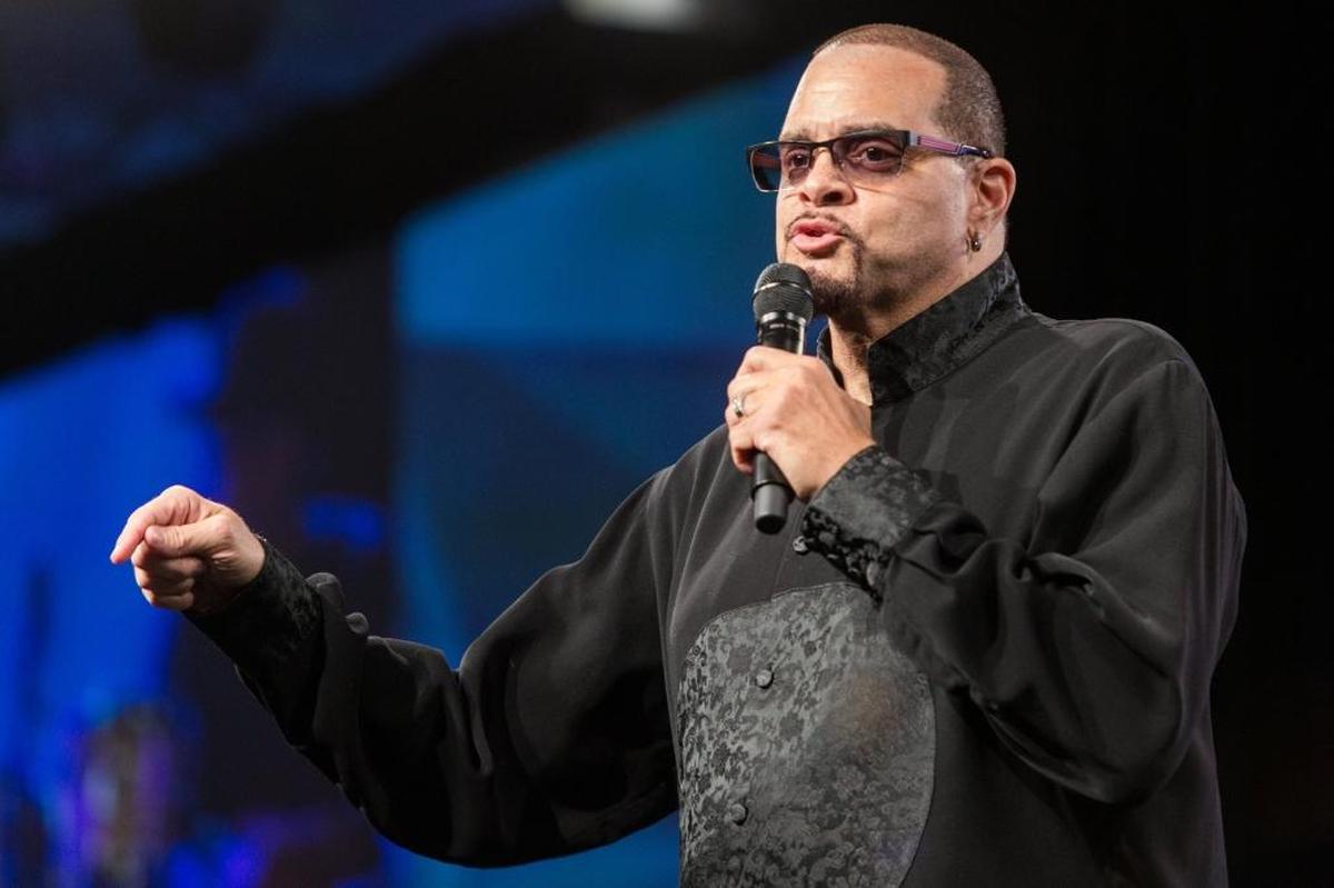 Sinbad will take the stage at the Gallo Center for the Arts.