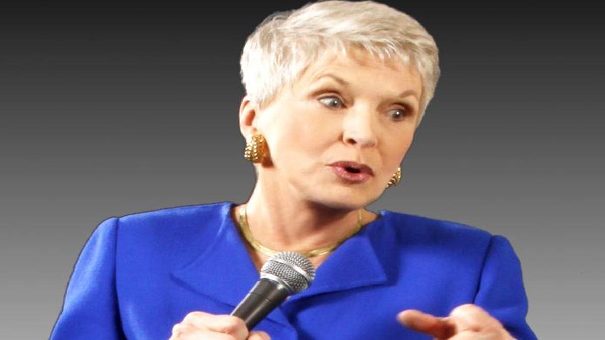 Jeanne Robertson used to perform just at meetings and conventions. “Here I am open ing new doors at 72. It’s hard to believe someone could have this much fun at this age.”
