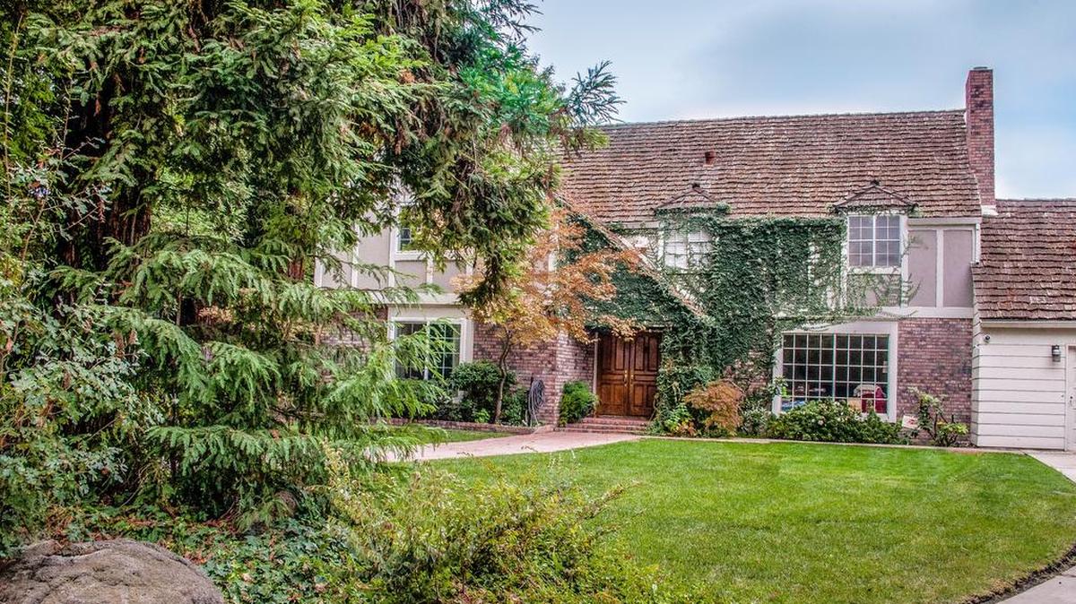 The Modesto Garden Club’s annual garden tour will be this weekend.