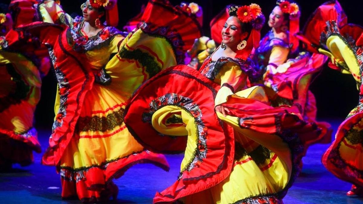 Ballet Folklorico Anahuac performs during last year’s Talento Vivo en el Valle at the Gallo Center for the Arts.