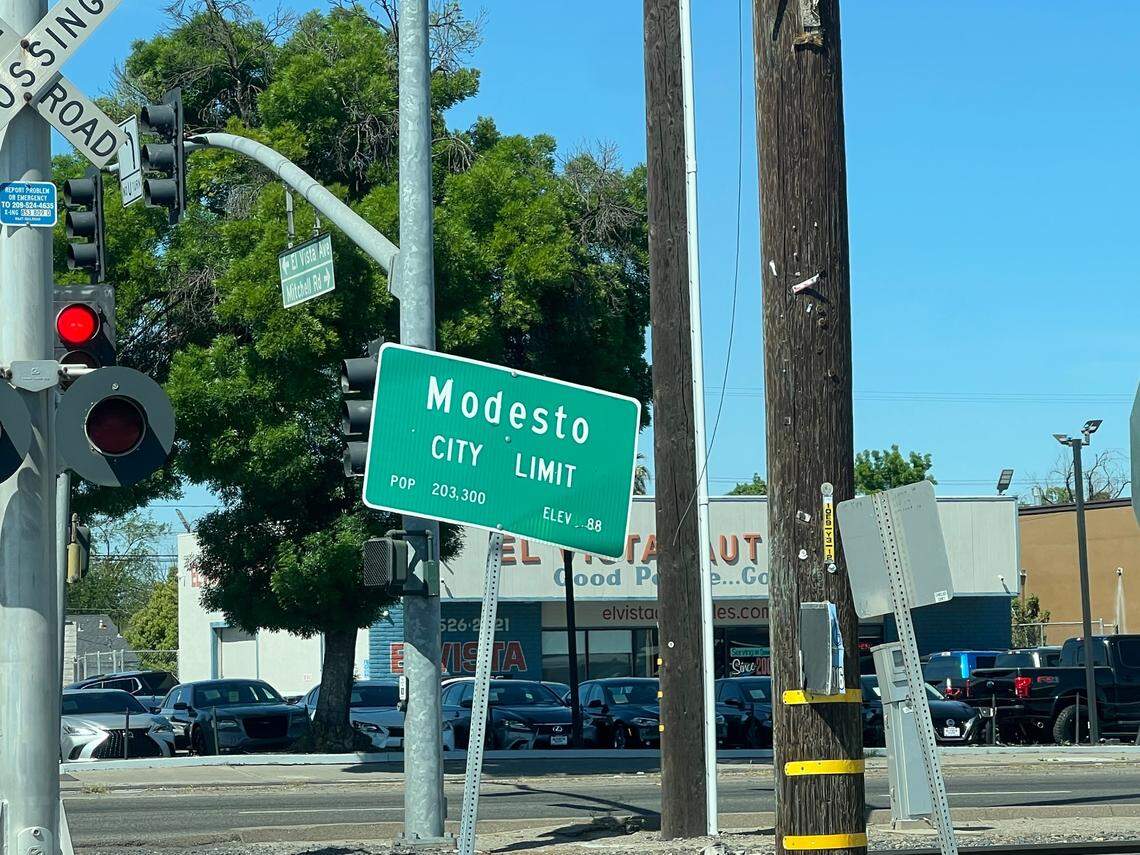 The Modesto population sign at the crossroads of El Vista Avenue and Yosemite Boulevard.