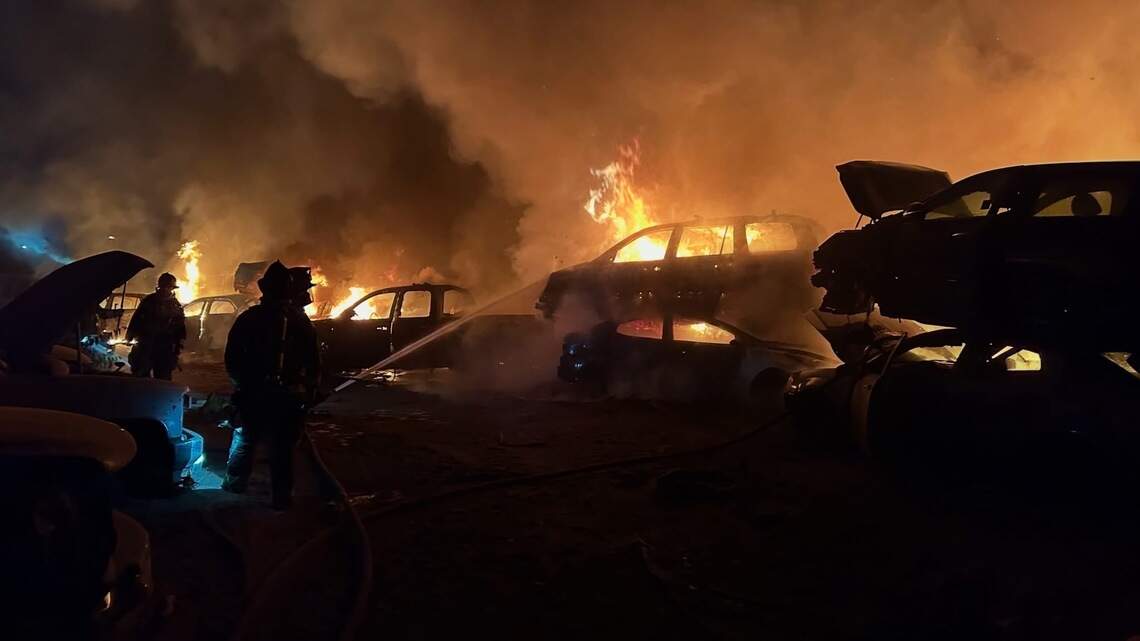 Fire destroys about 100 salvaged vehicles at Modesto wrecking yard