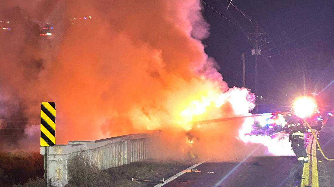 Update: 2 adults, 2 children dead in crash east of Riverbank. 2 other kids survive