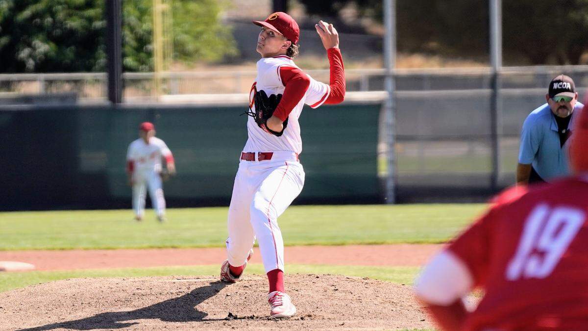 Oakdale pitcher Jordan Haver delivers a pitch during the Sac-Joaquin Section Division IV baseball quarterfinals against East Union at Oakdale High School on Friday, May 9, 2025.
