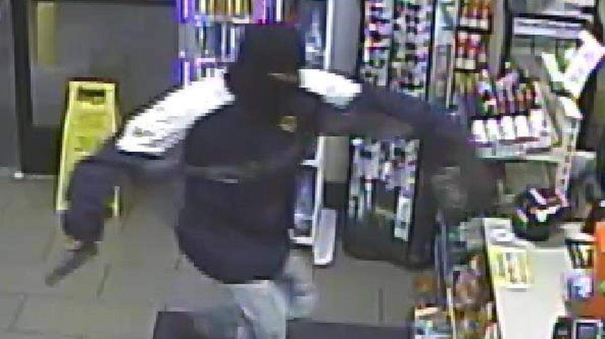 Police are seeking the man who robbed the Arco station on Coffee Road in Modesto on July 7, 2018.