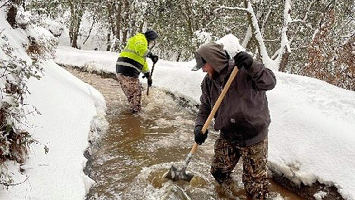 Falling trees break key canal for Tuolumne County water users. Conservation urged