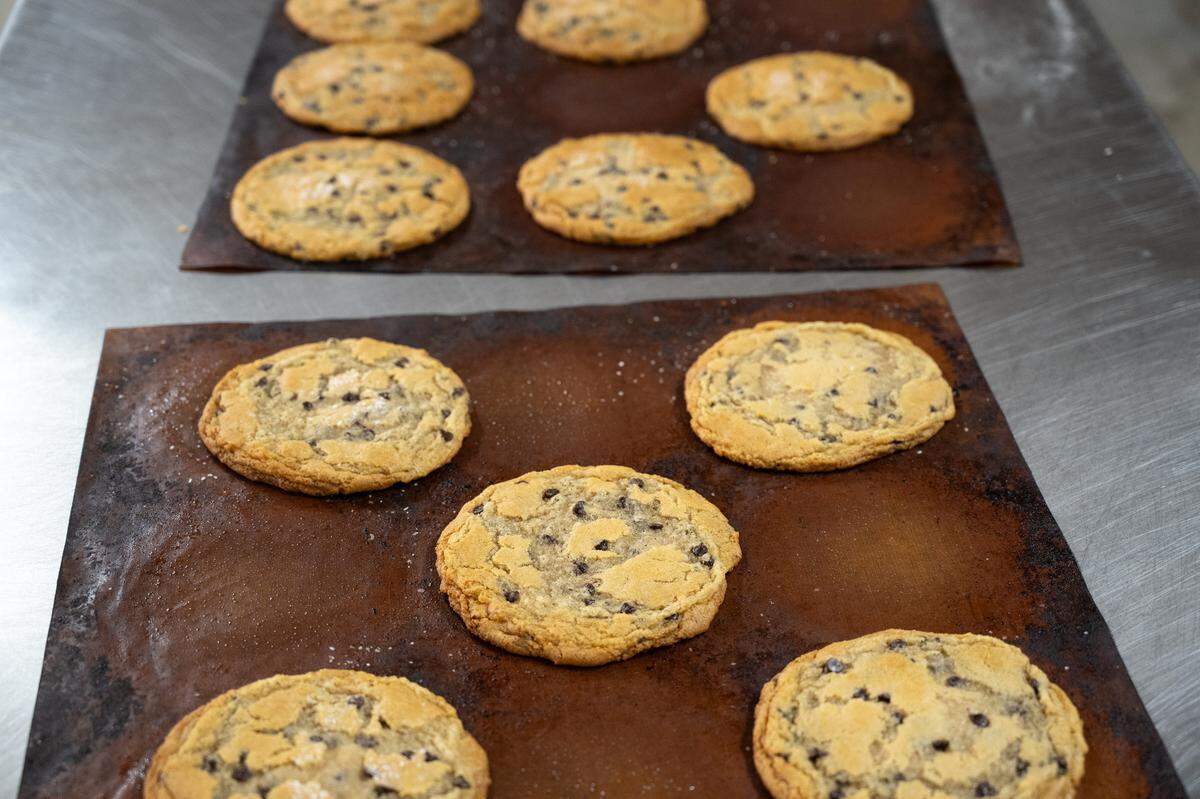 Freshly baked sourdough chocolate chip cookies at MatKat Sourdough bakery in Oakdale, Calif., Wednesday, July 24, 2024.