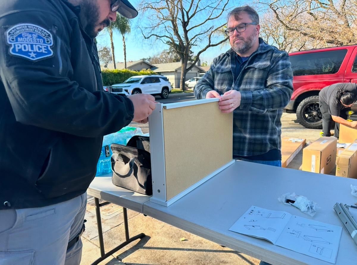 Volunteers from the Modesto Police Department and Kaiser Permanente team up to renovate six children’s bedrooms for the Healthy Room Project for Martin Luther King Jr. Day on Monday, Jan. 20. Over 80 volunteers assisted throughout Modesto, Manteca and Ceres.