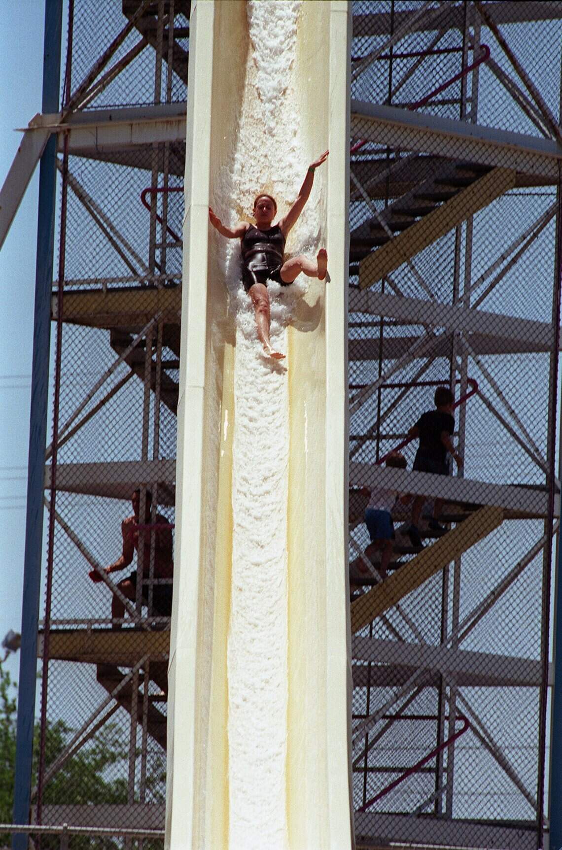 A look back at the beloved, long-gone Manteca Waterslides | Modesto Bee