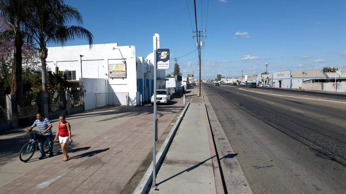 A small section of concrete sidewalk near Sonora Avenue, but much of 9th Street from River Road to Highway 99 has no sidewalks on either side of the road. Photographed in Modesto, Thursday, Oct. 17, 2024.
