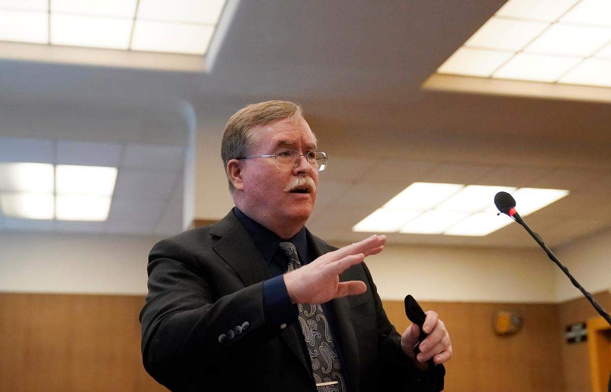 David Harris, of the Stanislaus County District Attorney’s office, speaks during a hearing at the San Mateo County Superior Court in Redwood City, Calif., Thursday, Aug. 11, 2022. Scott Peterson is in court for a hearing to determine whether he gets a new trial in the murder of his pregnant wife because of juror misconduct. (AP Photo/Jeff Chiu, Pool)