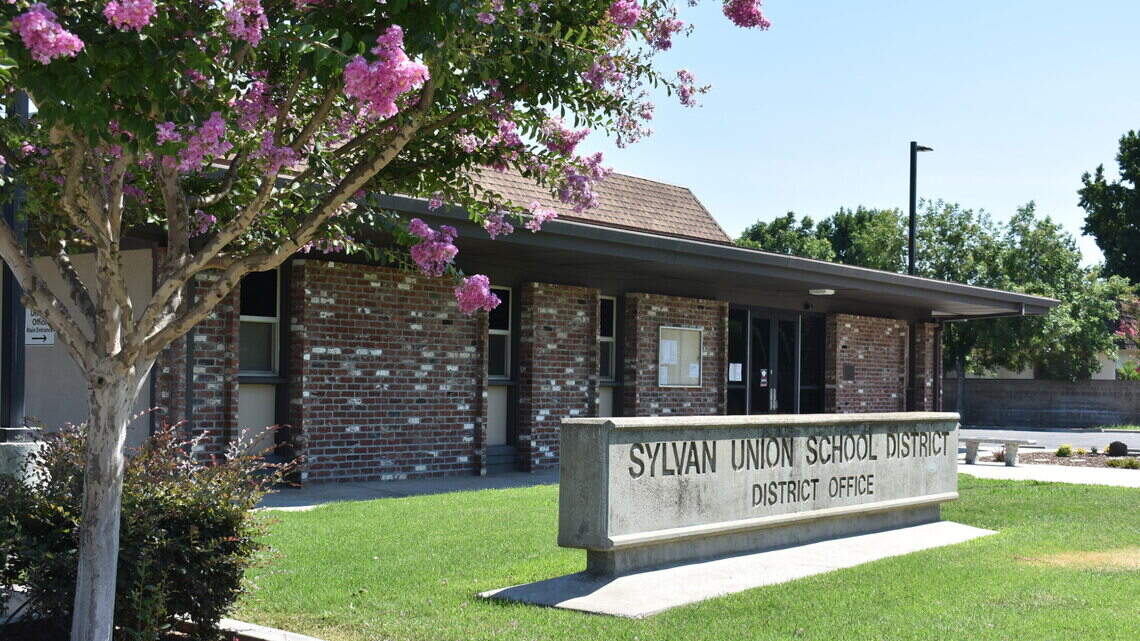 No phones allowed? How Stanislaus County schools are implementing cellphone bans