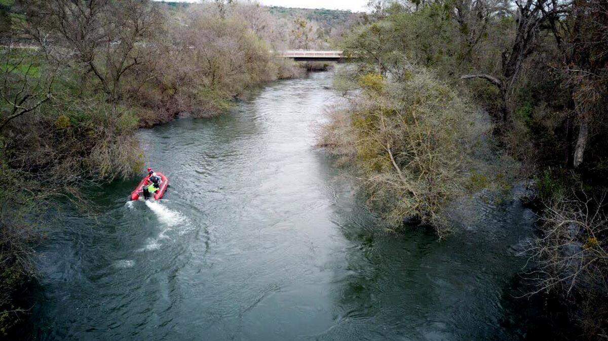 Stanislaus Consolidated Fire crews trained in swift water rescue continued to search the Stanislaus River Wednesday March 20, 2019 for five year old Matilda Ortiz that fell into the water Sunday near Knights Ferry, Calif.