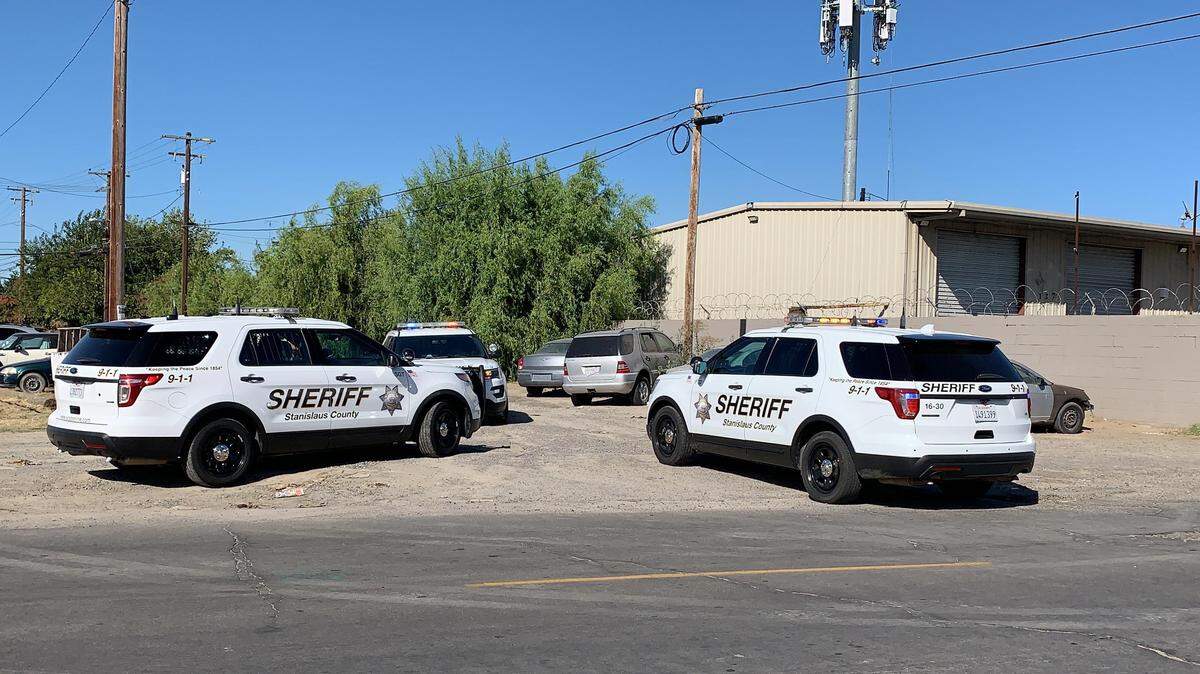 Stanislaus County Sheriff’s Deputies investigate a shooting in South Modesto where one man was shot in his car near Tucson Avenue.