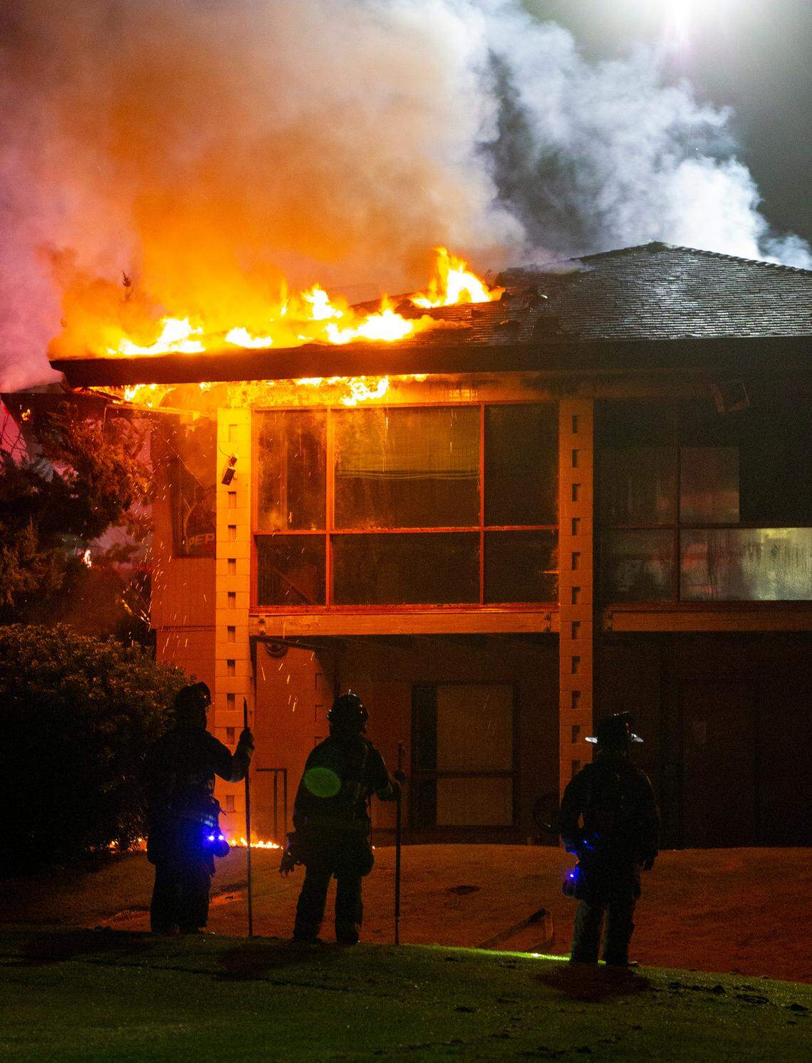 Modesto Fire Department responded with a second alarm for a working structure fire at the clubhouse of Dryden Golf Course Tuesday August 4, 2020 just after 11pm. First firefighters on scene reported heavy smoke and flames coming from the south side of the structure.