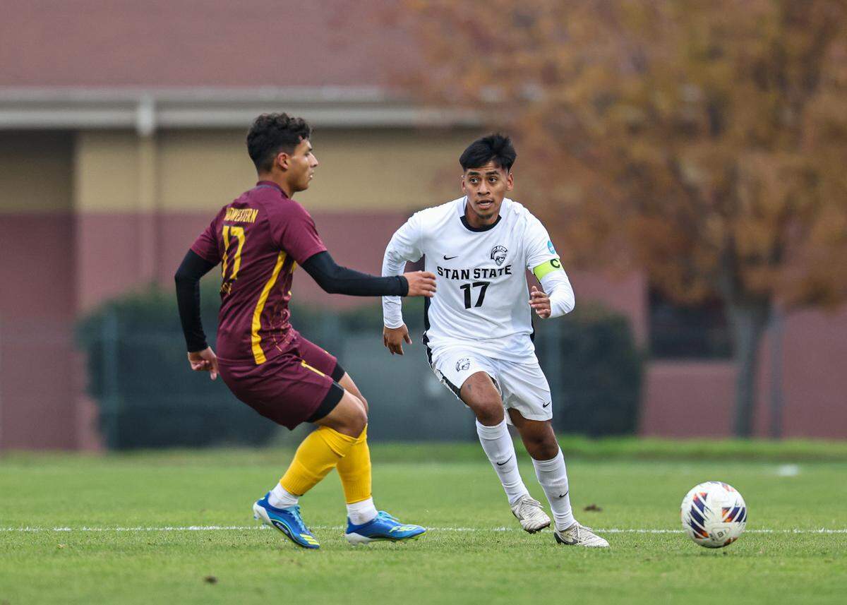 Nationally ranked No. 3 Stanislaus State men’s soccer defender Samuel Villanueva dribbles upfield against No. 8 Midwestern State in the NCAA Division II Super Region IV Third Round at Warrior Stadium on Sunday, Nov. 30 at Warrior Stadium in Turlock, Calif.