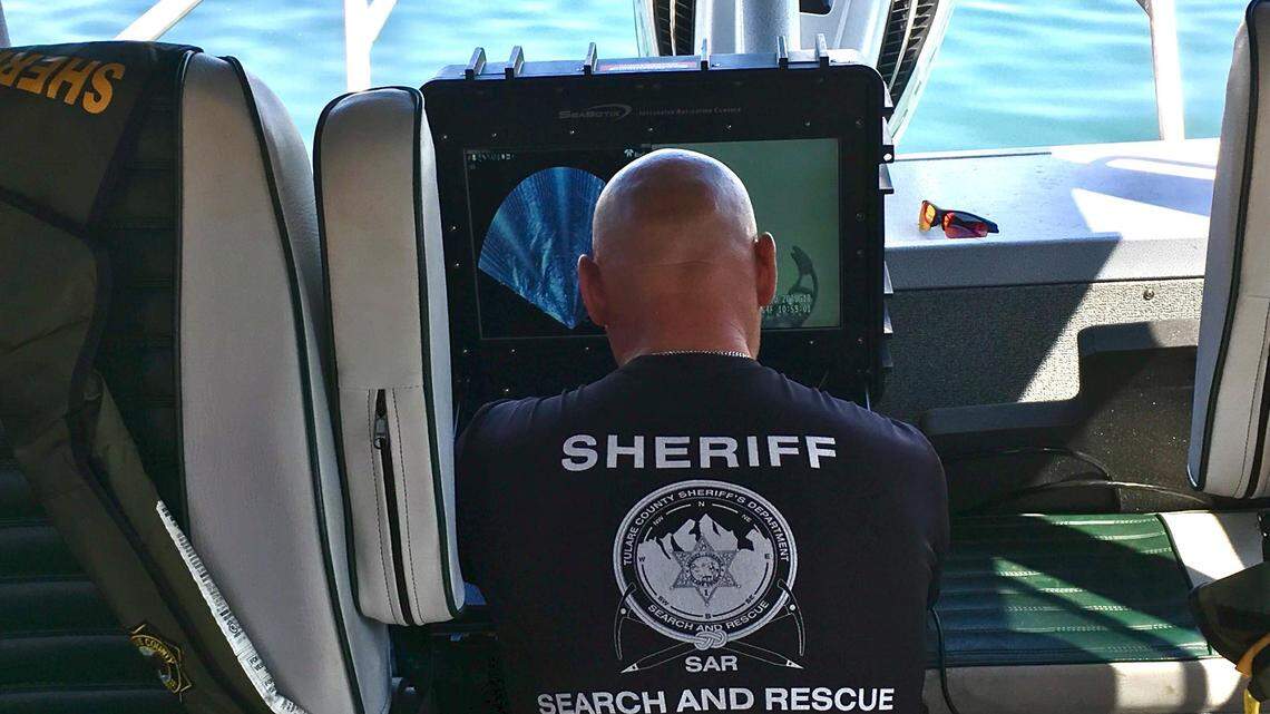 A Tulare County Sheriff’s Office boat unit searches for a Ceres man presumed drowned at New Melones Lake on Saturday, Aug. 18, 2018.