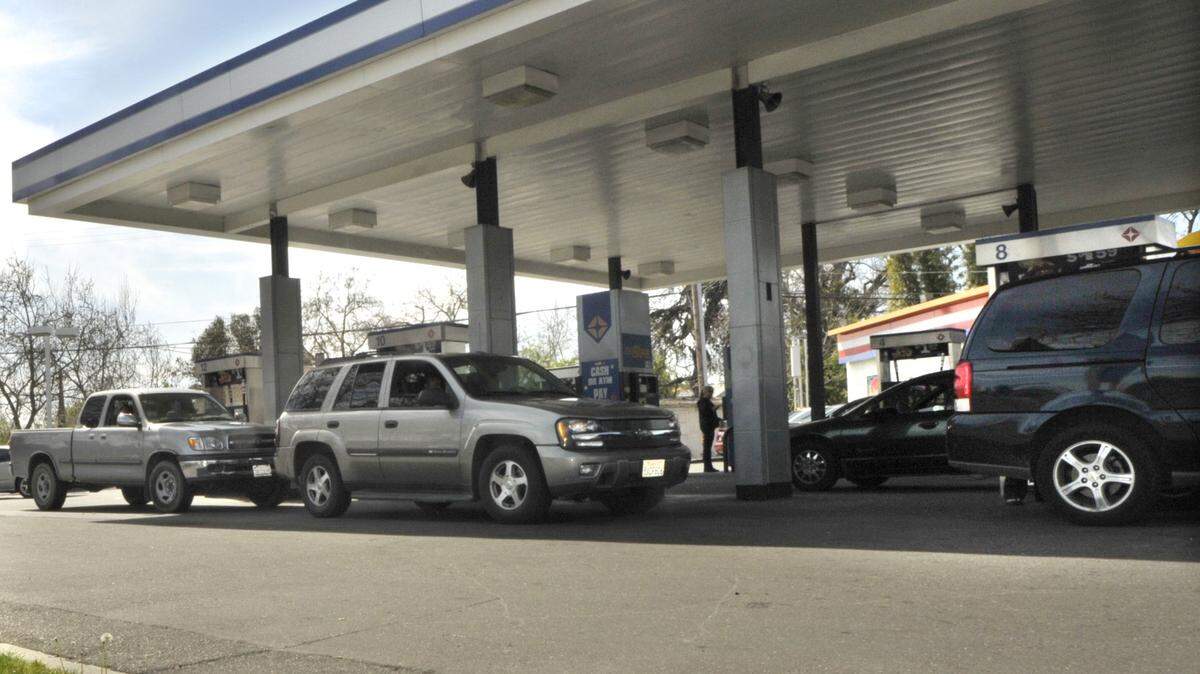 A 20-year-old man was fatally shot the afternoon of Sunday, Aug. 12, 2018, in the parking lot of the am/pm gas station and minimart at Fifth and I streets in Modesto.