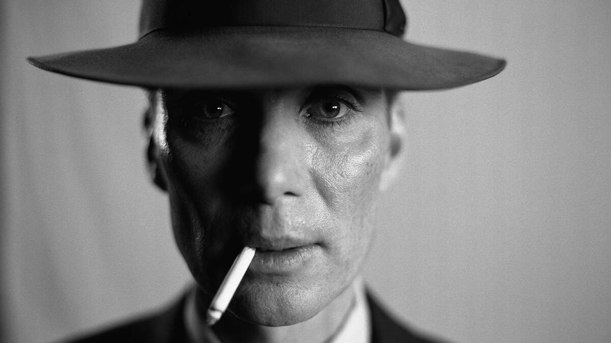  Cillian Murphy stars in the story of American scientist J. Robert Oppenheimer and his role in the development of the atomic bomb.