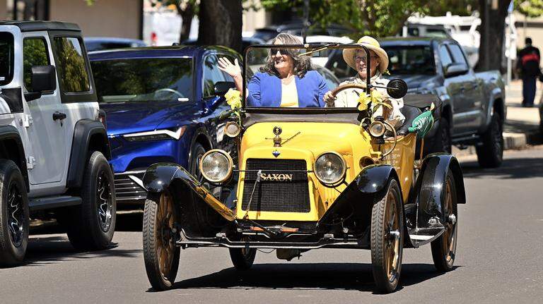 Little car on a big mission re-creates a visit to Modesto first made in 1916