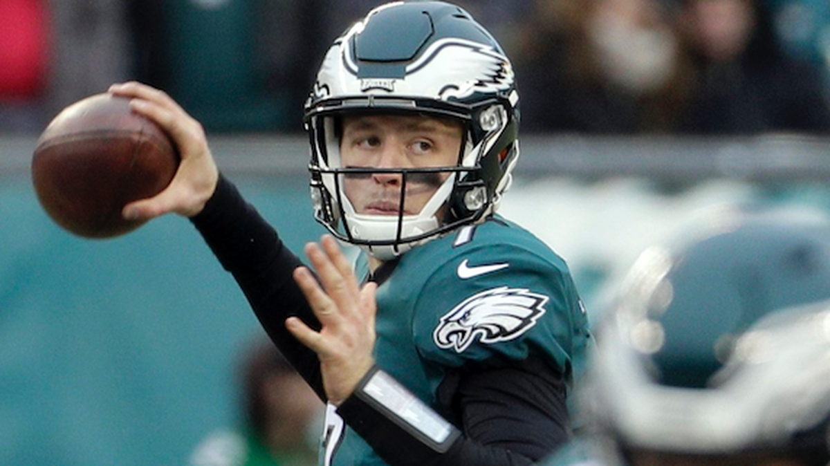 Philadelphia Eagles’ Nate Sudfeld in action during the second half of an NFL football game against the Dallas Cowboys, Sunday, Dec. 31, 2017, in Philadelphia.