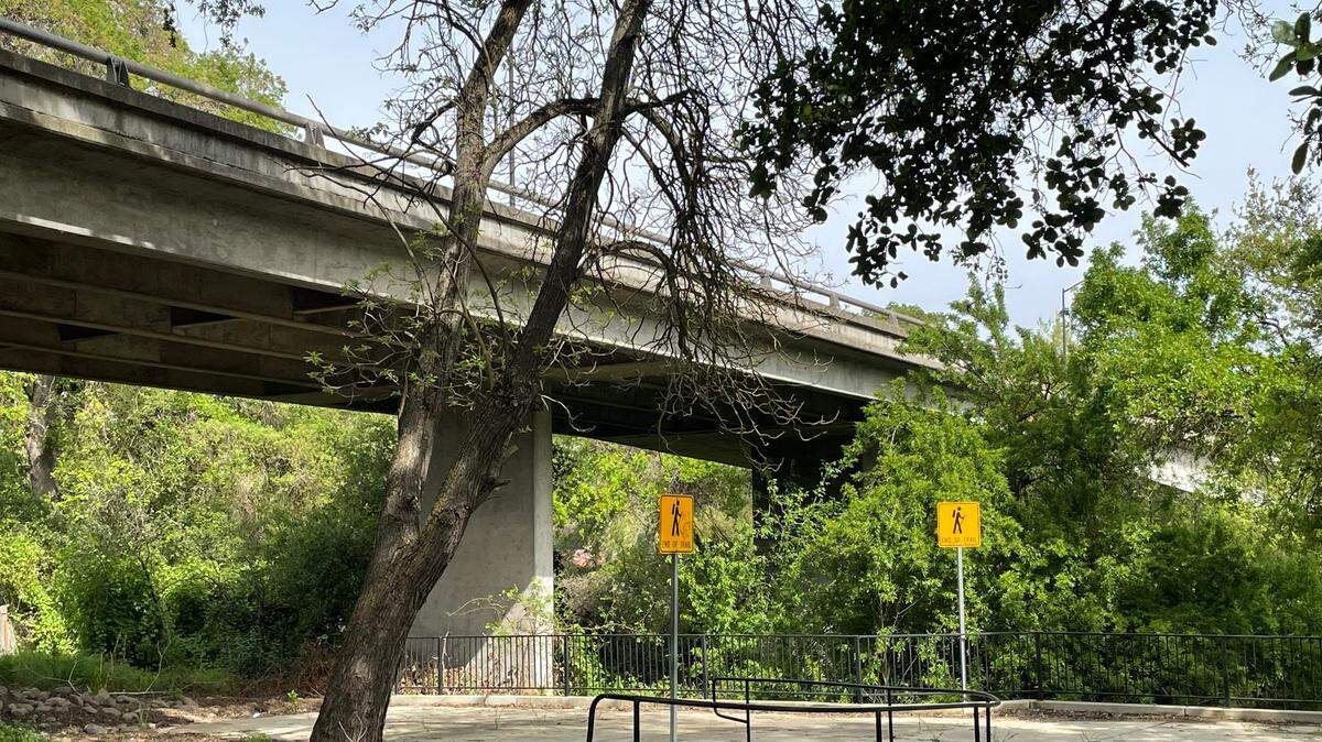 The bridge over the Stanislaus River in Riverbank will have daytime closures through April 21, 2023.