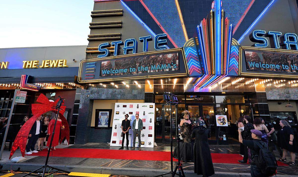Guests arrive on the red carpet at the State Theatre for the Modesto Area Music Association’s MAMA awards show in Modesto, Tuesday, Oct. 15, 2024.