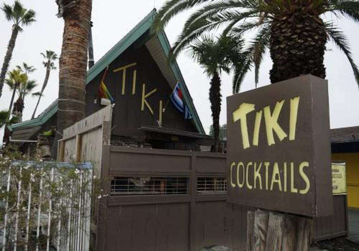 BR Tiki Lounge 03