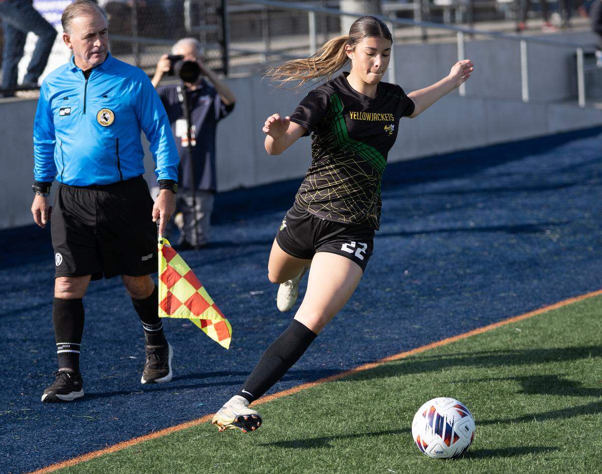 Hilmar’s Alyssa Colston makes a pass to the middle of the field during the Sac-Joaquin Section Division 5 championship against Liberty Ranch on Saturday, Feb. 22, 2025 at Cosumnes River College.