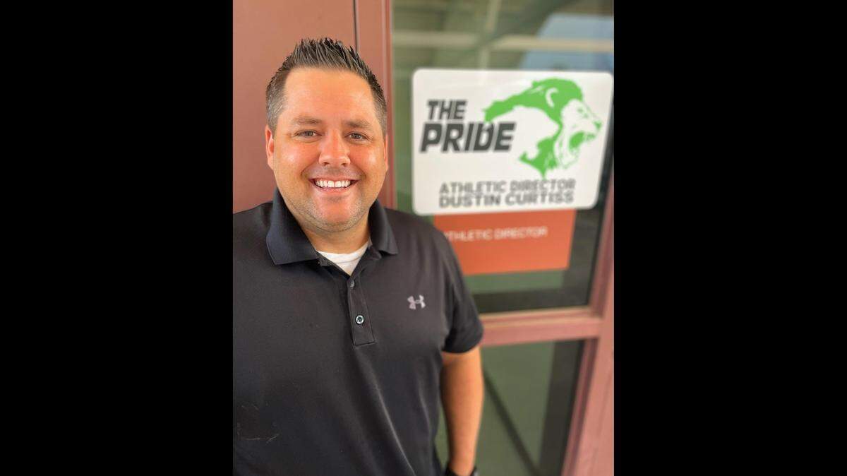 Pitman’s Dustin Curtiss will be the Pride’s new athletic director. He has served as varsity girls basketball coach for the past 10 seasons.