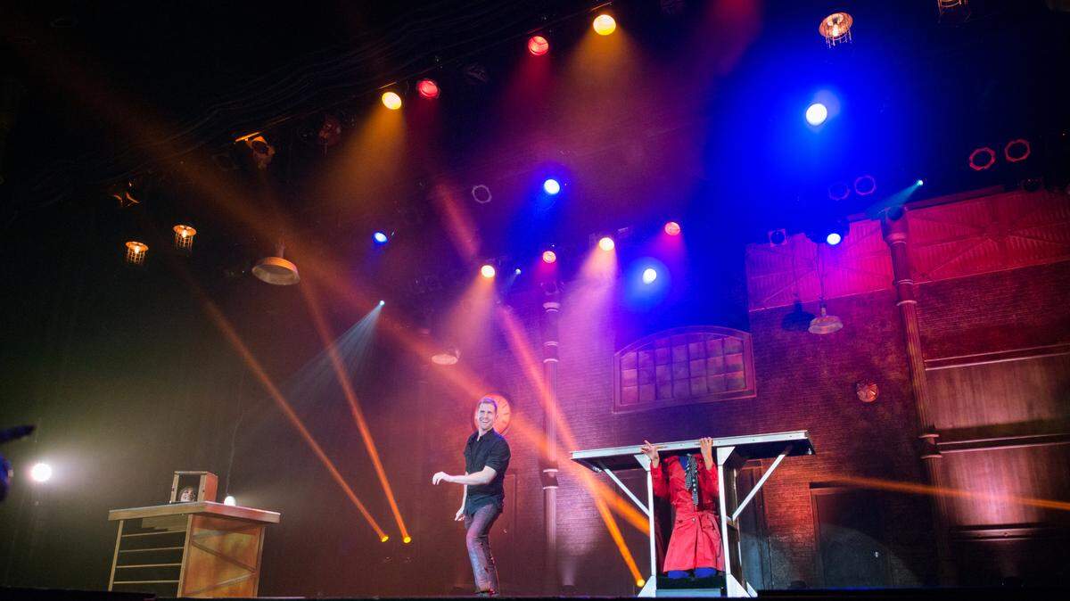Magician Rob Lake will perform at the Gallo Center.