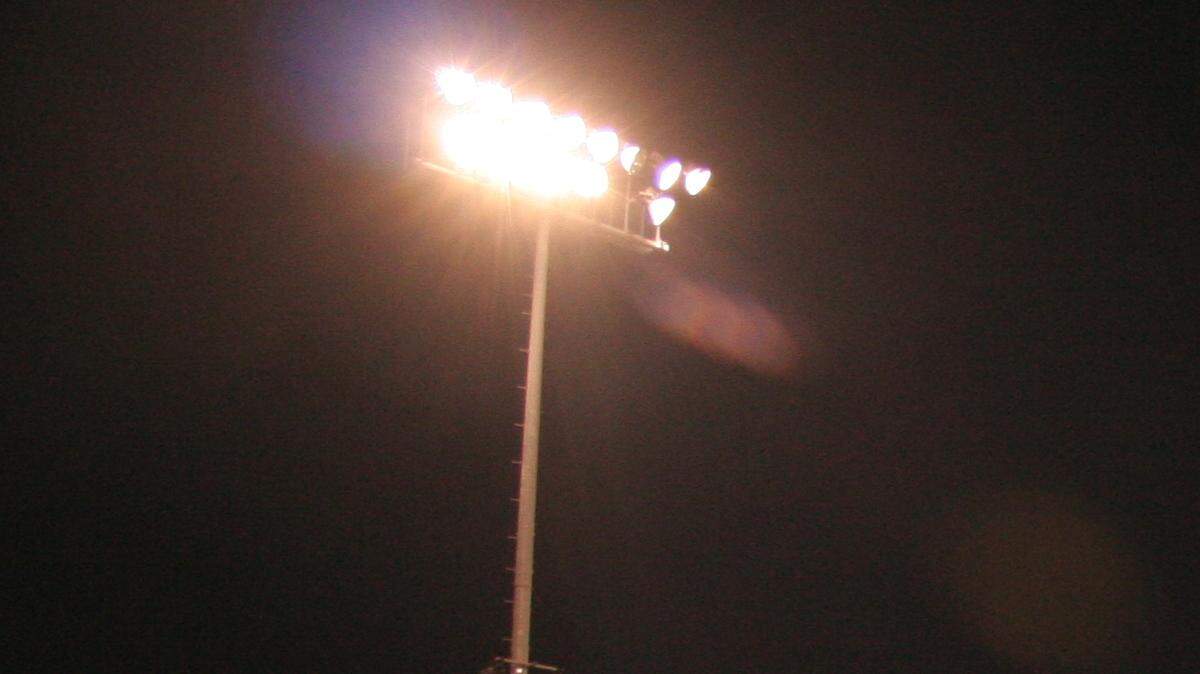 A record crowd of 4,959 fans turned out Friday, Aug. 22, 2008, to watch the Modesto Nuts defeat the Stockton Ports 4-3 at John Thurman Field in Modesto.