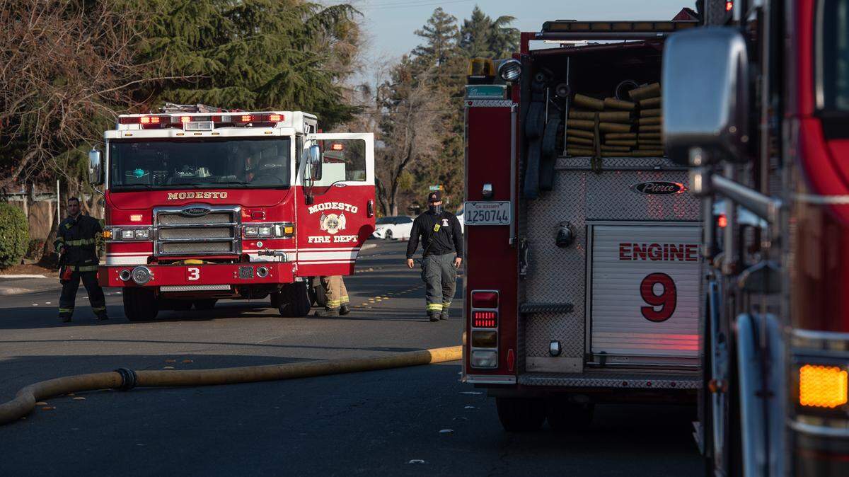 Turlock city staff on Tuesday, Dec. 14, 2021, are scheduled to ask the City Council for permission to request a fire contract proposal from Modesto. This file photo shows Modesto Fire Department responding to a structure fire on Dec. 30, 2020.
