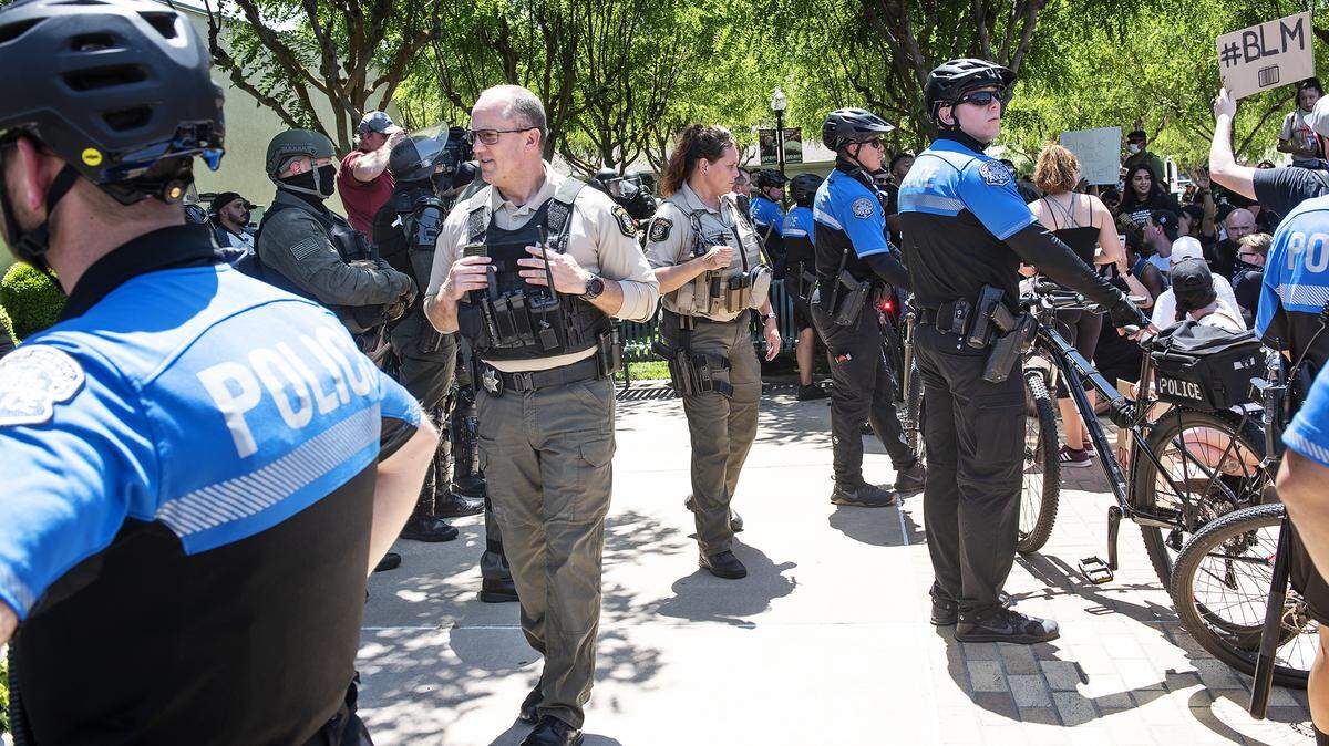 Stanislaus County Sheriff Jeff Dirkse oversees deputies during a George Floyd demonstration in Oakdale in June 2020.