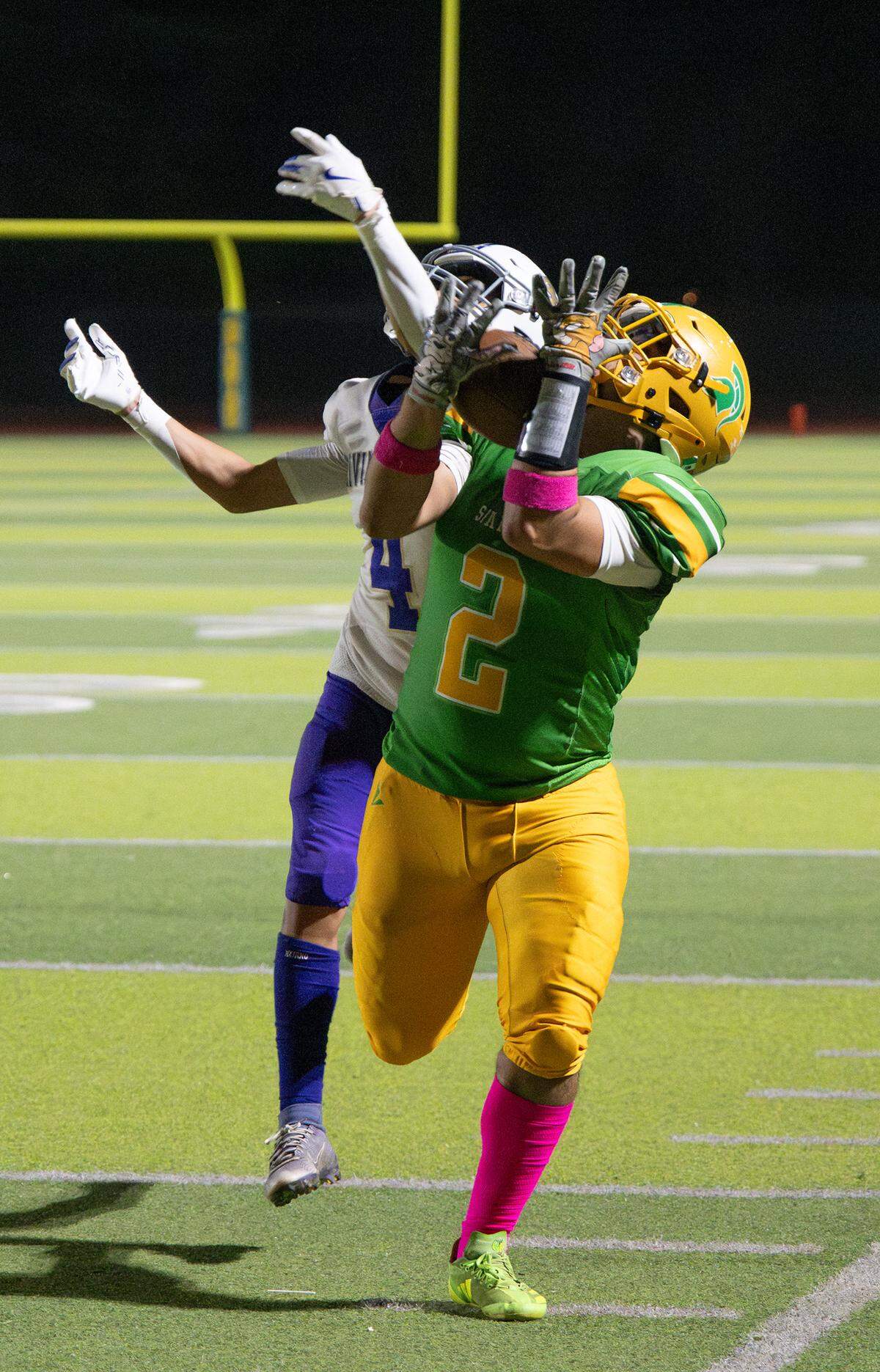 Davis’ Miguel Olvera Deanda makes a catch during the Western Athletic Conference game with Livingston at Downey High School in Modesto, Calif., Thursday, Oct. 3, 2024.