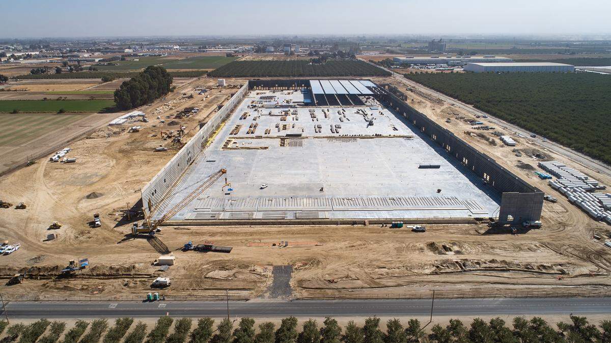 Amazon distribution center being built on Fulkerth Road in Turlock, Calif., on Thursday, Sept. 16, 2021.
