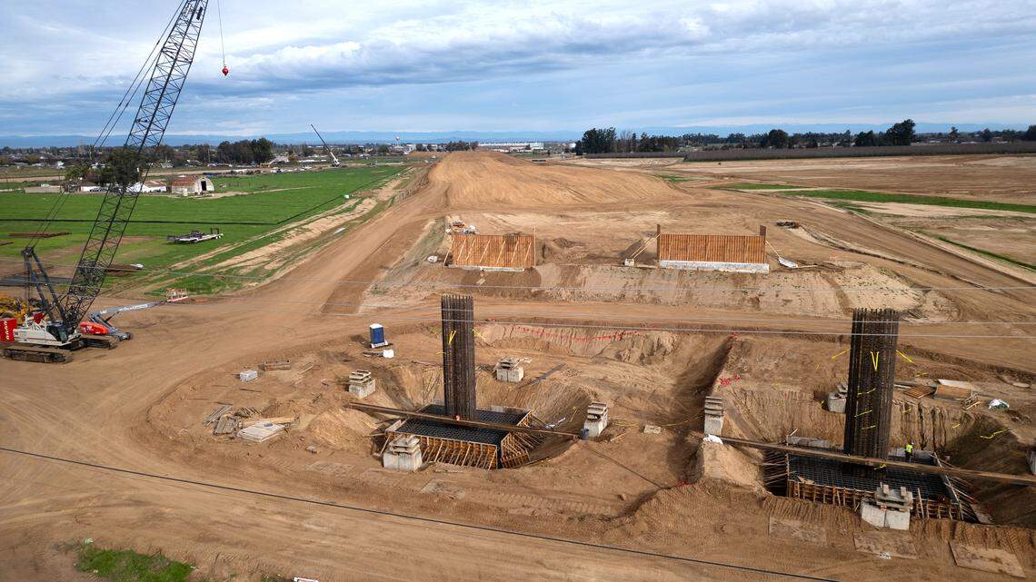 Roselle Ave. looking east toward Riverbank shows the progress of the North County Corridor expressway project. Photographed in Modesto, Monday, Dec. 22, 2025.