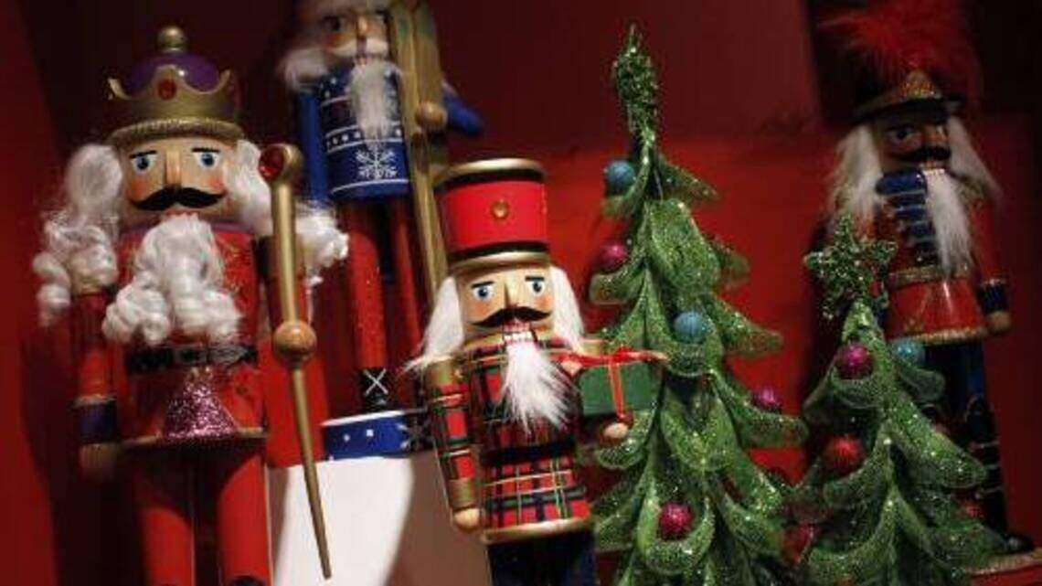 Middle class shoppers feel retail stores’ decline most keenly at Christmas