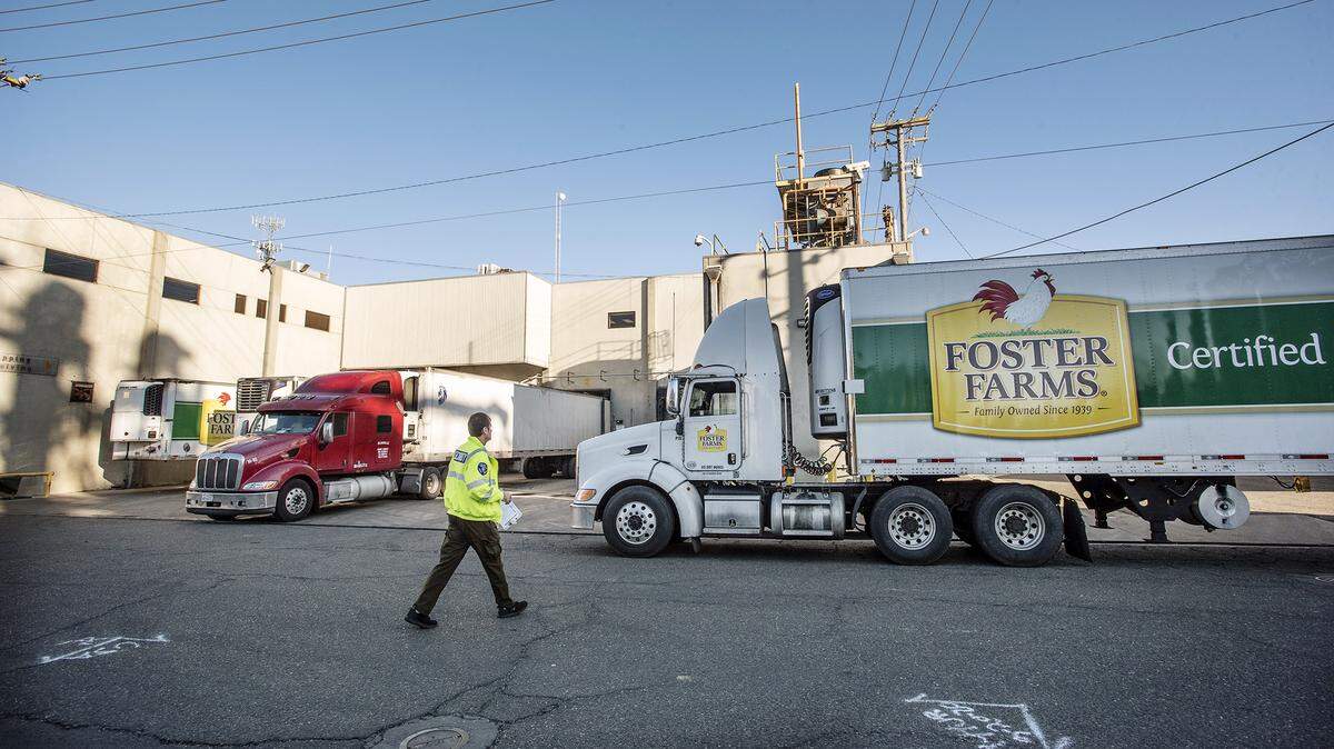 Food processing at Foster Farms in Turlock, Calif., on Friday, March 20, 2020.