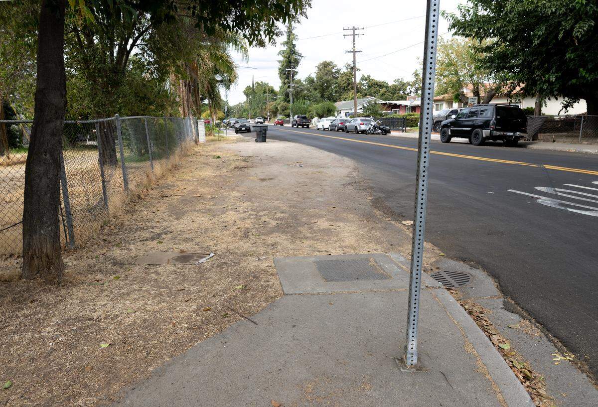 A patch of dirt in City of Modesto where Alejandra Ramirez has requested a sidewalk for her parents with limited mobility.