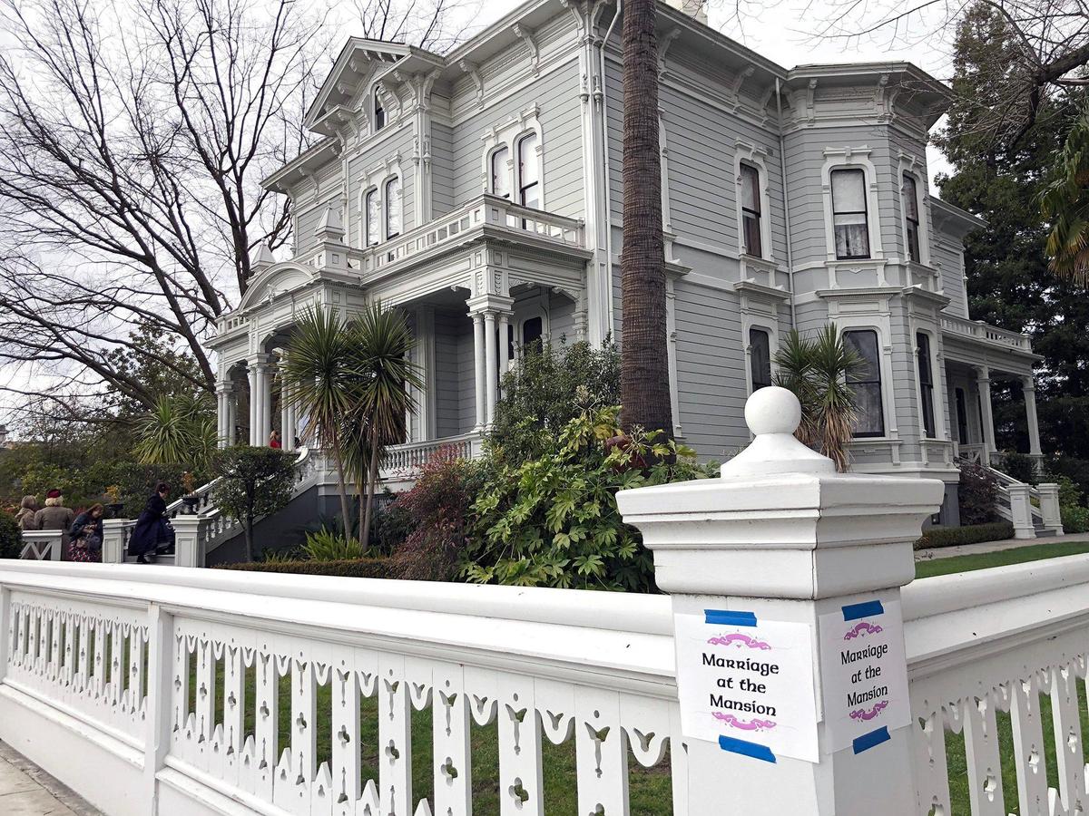 Stanislaus County Clerk-Recorder and Commissioner of Civil Marriages Donna Linder and her staff invited engaged couples to join them as they performed marriage ceremonies on Valentine’s Day at the historic McHenry Mansion on Thursday February 14, 2019, in downtown Modesto. The 2025 event is coming up.