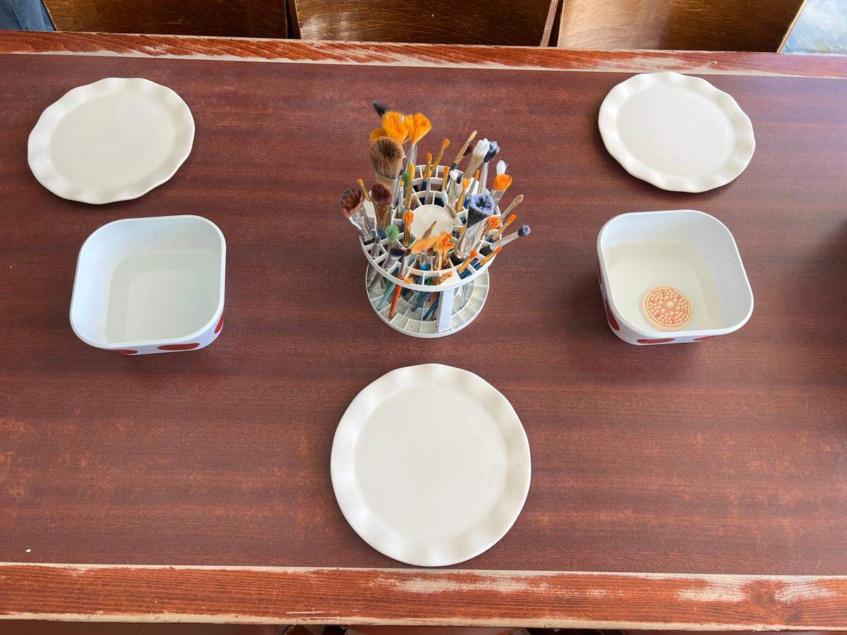 Ceramic plates at Pottery Magic Modesto.