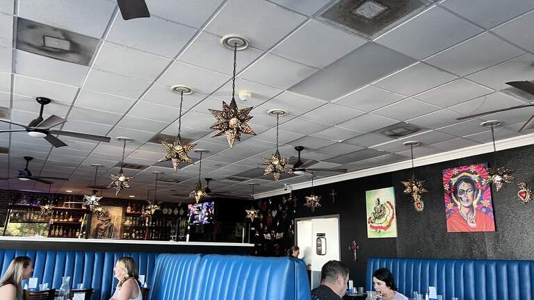 I tried happy hour at a Stanislaus County restaurant. What I ate & drank for $25