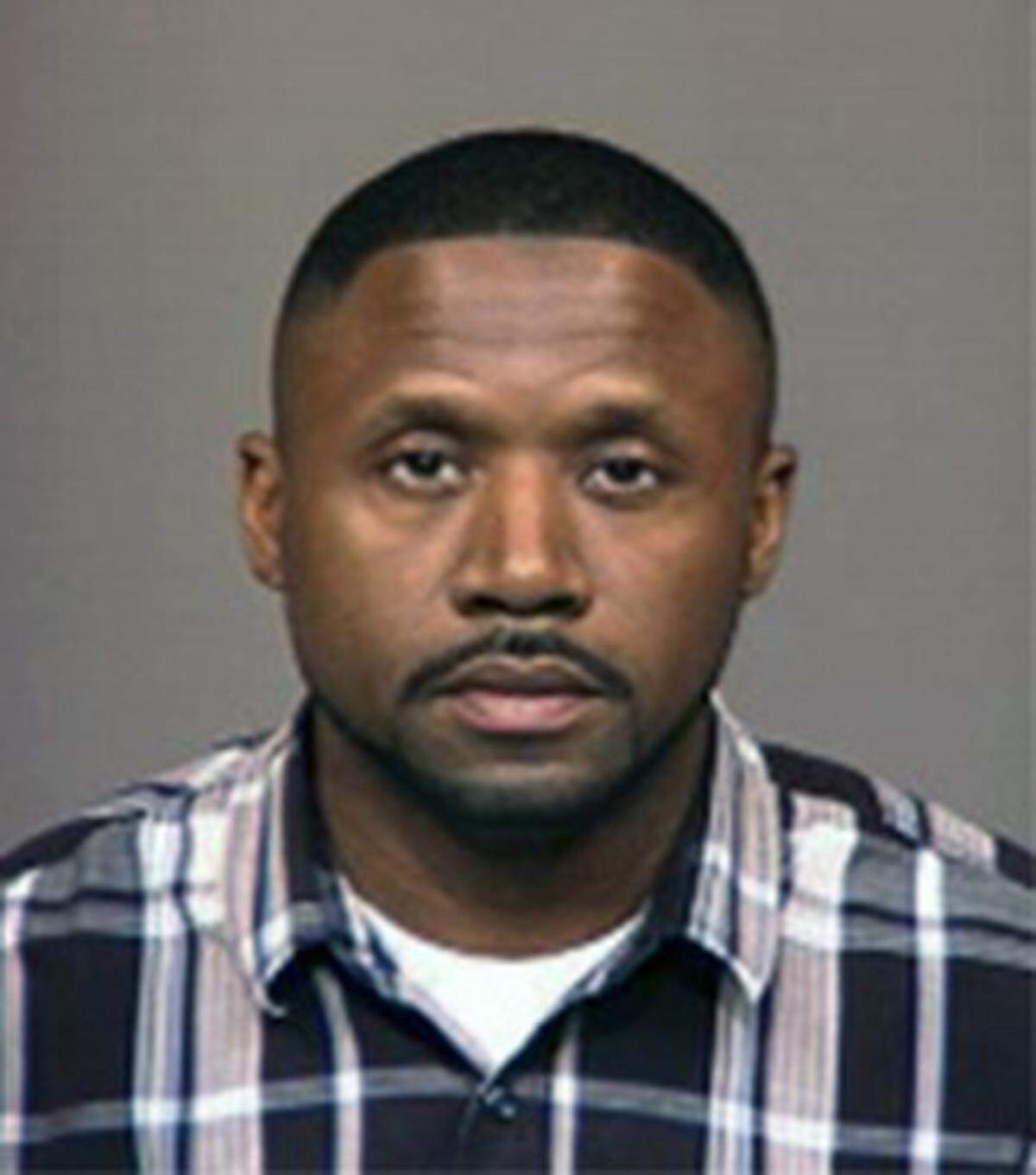 Registered Sex Offender Christopher Michael Munson fled from the Stanislaus County Courthouse today after becoming aware of new sex crime charges and is now wanted on an arrest warrant with $1 million bail.