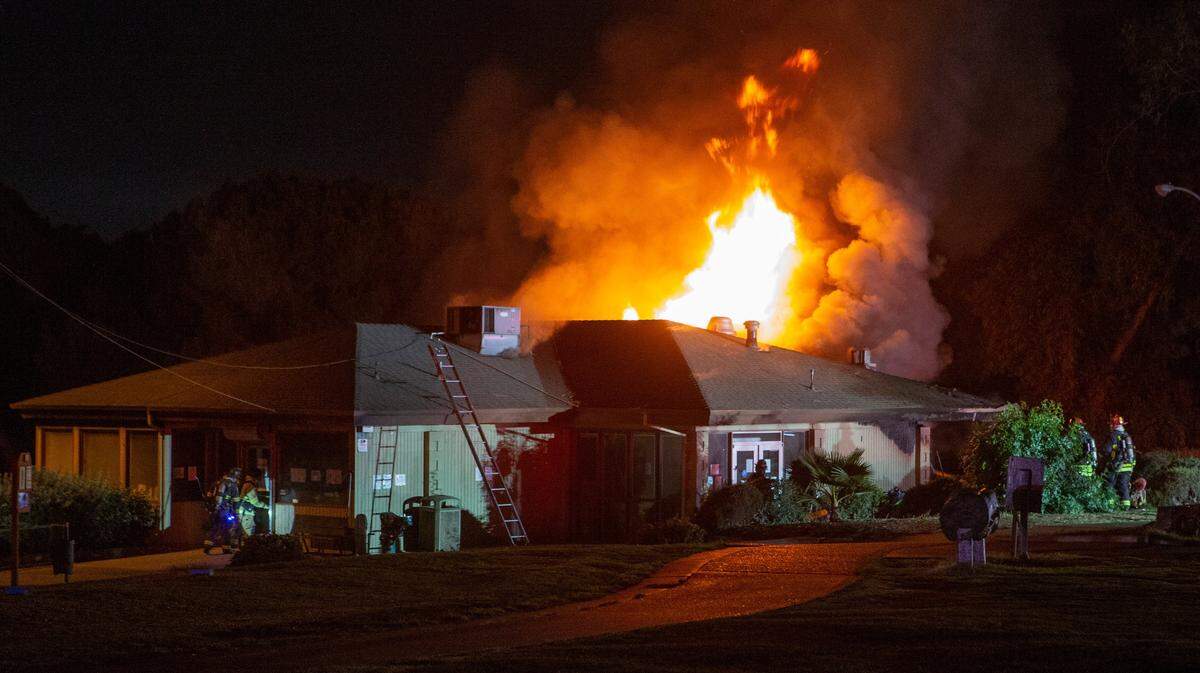 The Modesto, Ceres and Stanislaus Consolidated fire department responded with a second alarm for a working structure fire at the clubhouse of Dryden Golf Course on Tuesday, Aug. 4, 2020, just after 11pm. First firefighters on scene reported heavy smoke and flames coming from the south side of the structure.
