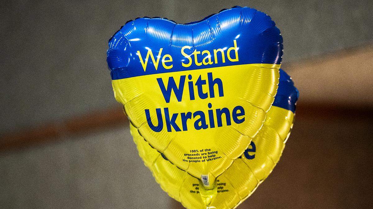 In June 2022, a dinner at Modesto Centre Plaza raised money for war victims in Ukraine.  
